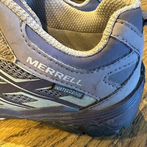 Merrell waterproof trail shoes for kids size 13